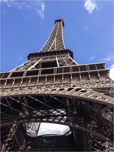 Bruning photo of Eiffel Tower